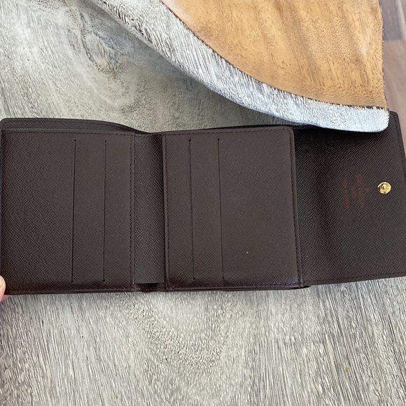 Louis Vuitton brown pattern Elise wallet - Picture 6 of 12